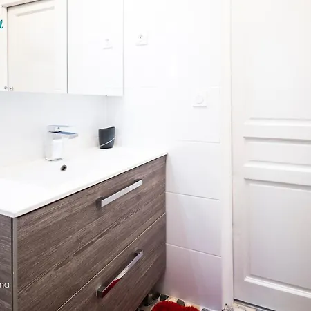 Ma Du Sud Piscine Privée Chauffée 3 2 Wc 3 Cles Clevacances