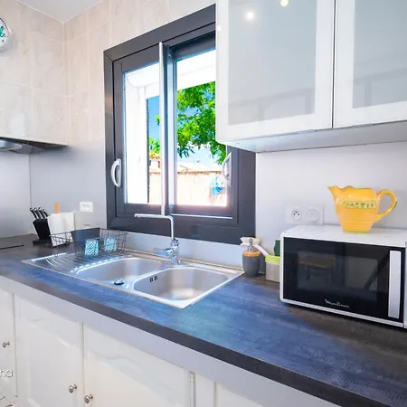 Ma Du Sud Piscine Privée Chauffée 3 2 Wc 3 Cles Clevacances *