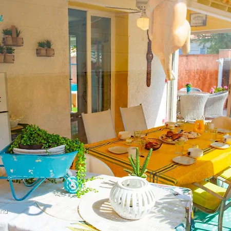 Ma Du Sud Piscine Privée Chauffée 3 2 Wc 3 Cles Clevacances Villa